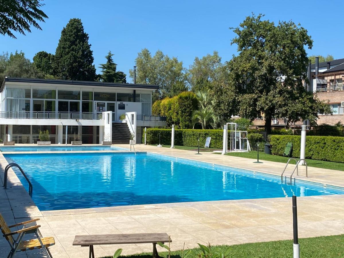 Apartamento En Country Pilar Piscina Parrilla Propia Hasta 4 Personas Ngoại thất bức ảnh