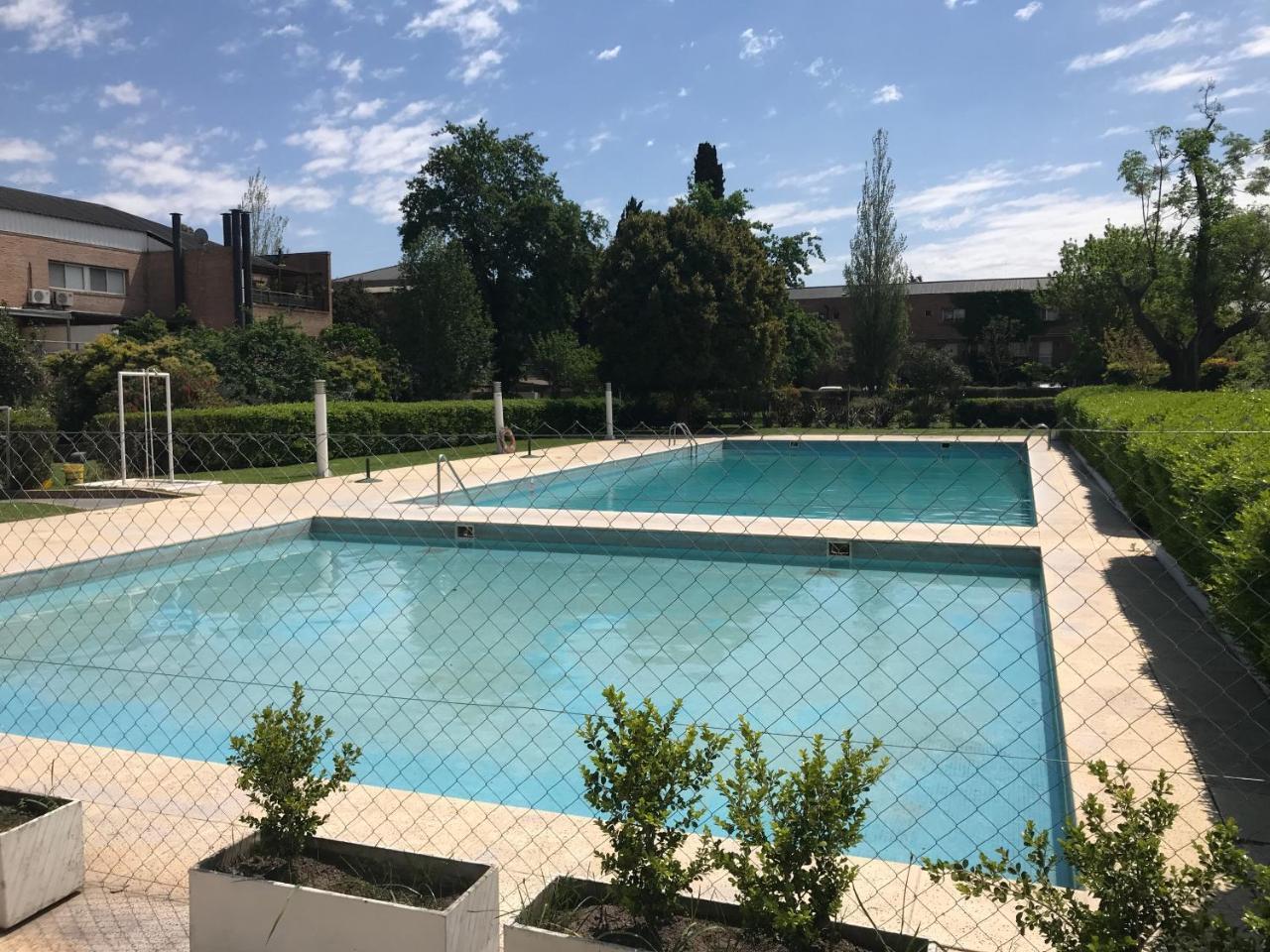 Apartamento En Country Pilar Piscina Parrilla Propia Hasta 4 Personas Ngoại thất bức ảnh