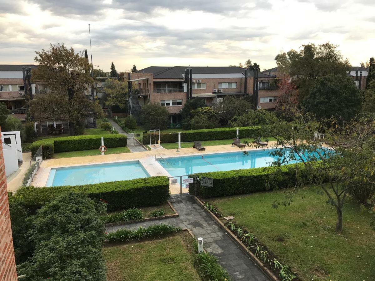 Apartamento En Country Pilar Piscina Parrilla Propia Hasta 4 Personas Ngoại thất bức ảnh